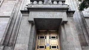 Más de 850 ciudadanos acusan a la Corte de traicionar la Constitución por reforma judicial