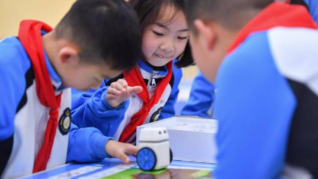 descanso en escuelas de Beijing, China entre clases se ampliará