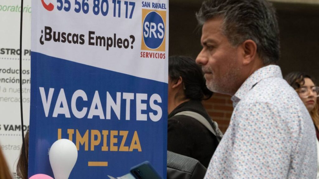 El apoyo al desempleo ayuda a quienes perdieron su empleo.