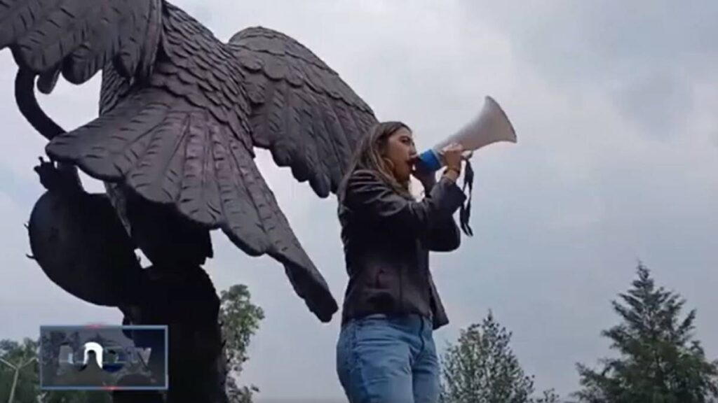 Estudiantes de Derecho de la UNAM discuten sobre la Reforma Judicial