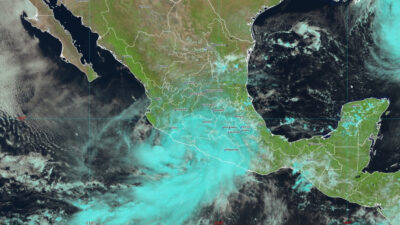 Huracán John va a Colima y Michoacán