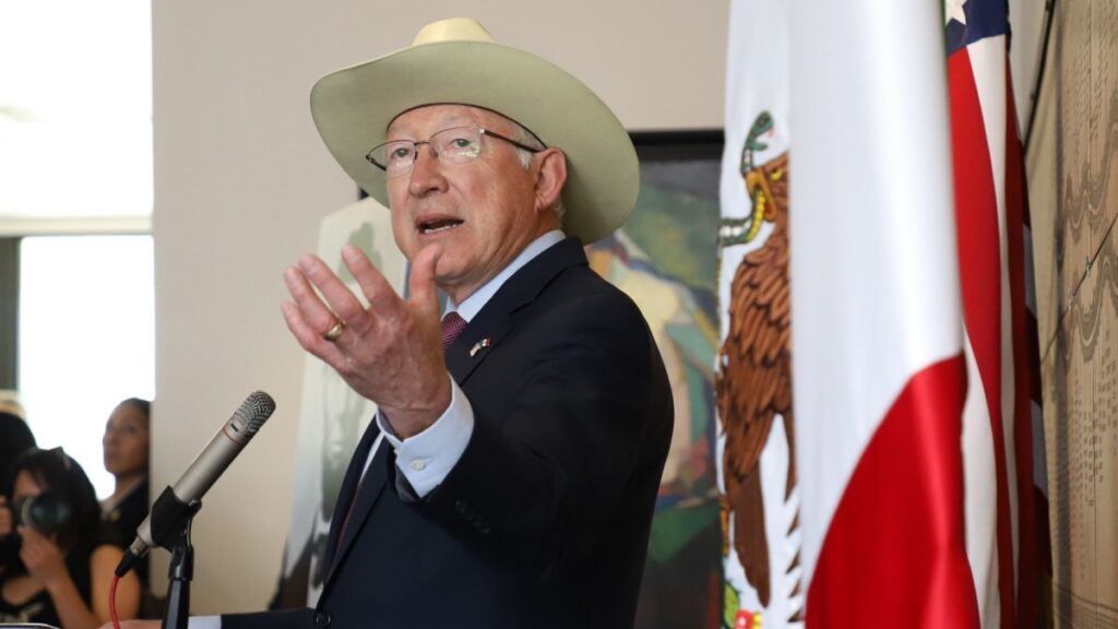 "Los Chapitos siguen en la cárcel, no van a salir": Ken Salazar sobre el estatus de Ovidio Guzmán