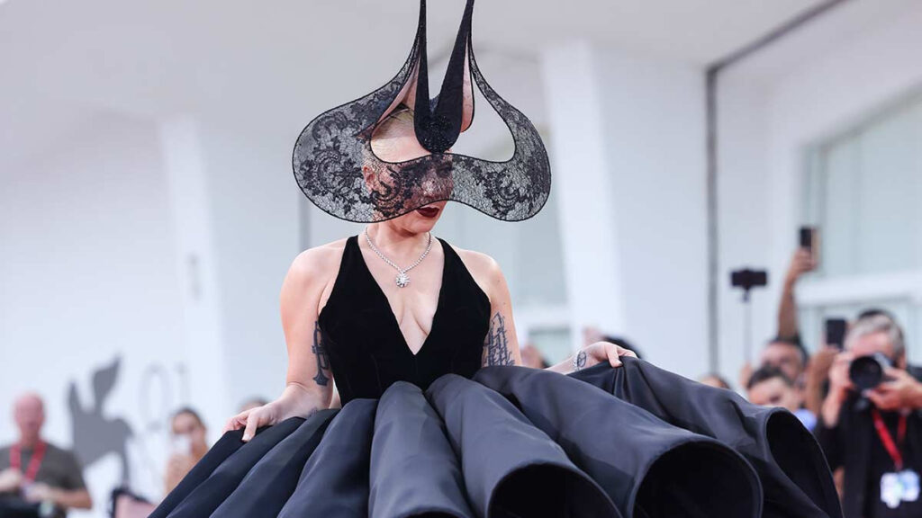 Lady Gaga look Festival de Cine de Venecia