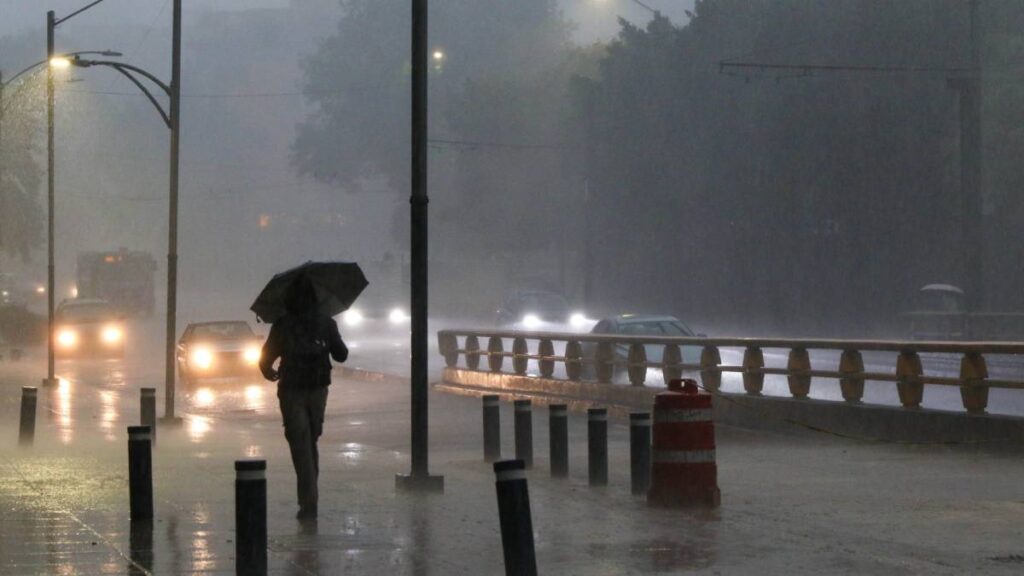 Lluvias y chubascos en CDMX