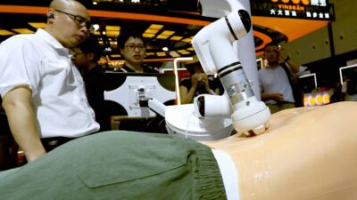 robots ayudarán en la medicina tradicional china