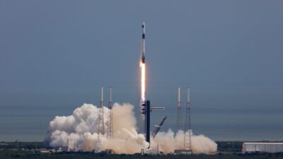 Mision De Spacex Partio Al Rescate De Astronautas Atrapados En La Iss