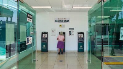 Pensión del Bienestar: a qué apellidos les toca