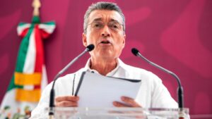 “Le hicieron mala fama a Alligator Alcatraz, no se asusten”, dijo Rutilio Escandón a migrantes mexicanos