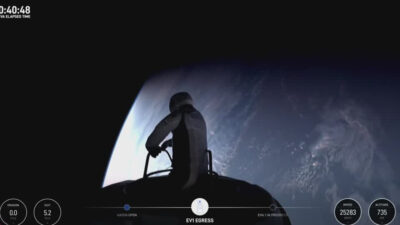 La tripulación del SpaceX-Polaris realiza su primera caminata espacial privada