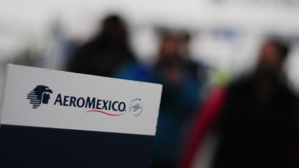 La huelga prevista por los pilotos de Aeroméxico ha sido descartada luego de que la mayoría de los pilotos aprobara un proyecto de convenio de revisión salarial y contractual.