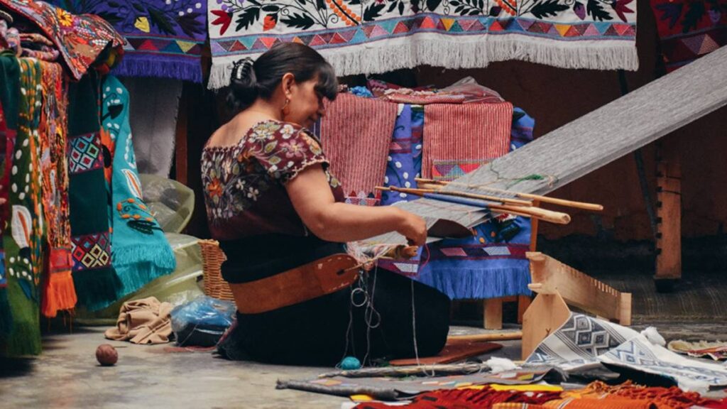 Las tejedoras mayas en Los Altos de Chiapas.