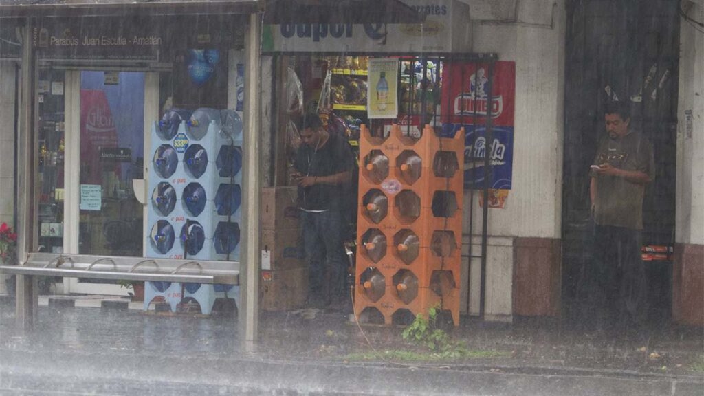 Se presentaron fuertes lluvias en Atlixco, Puebla.