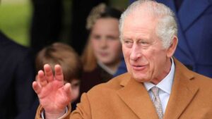 El rey Carlos III retomará sus viajes al extranjero pese a su cáncer