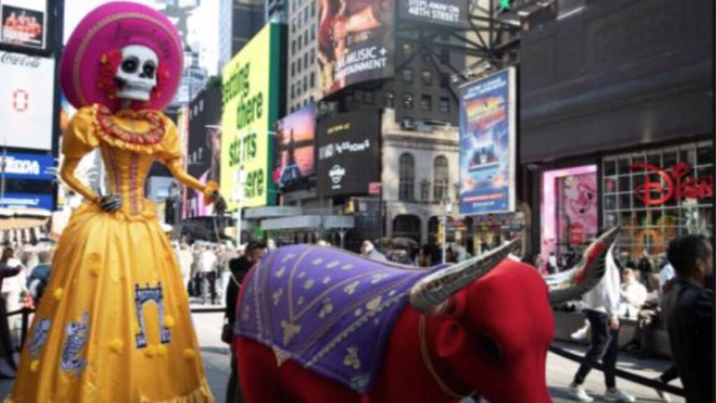 La icónica figura de La Catrina en Nueva York.