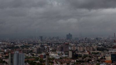 CDMX espera un día nublado con lluvias y chubascos