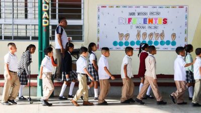 Autoridades suspendieron clases en Tabasco.