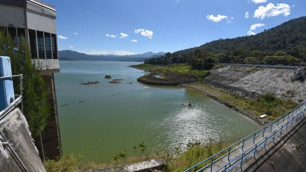 Sistema Cutzamala está al 66%; suben niveles de 210 presas del país