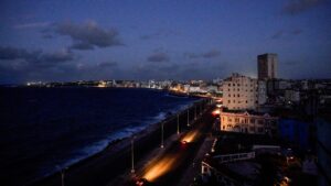 Cuba admite que la situación de su sistema eléctrico es “grave”