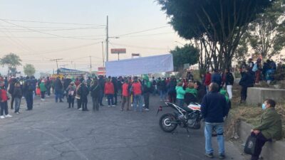 Hay bloqueos en vías primarias en Ecatepec.