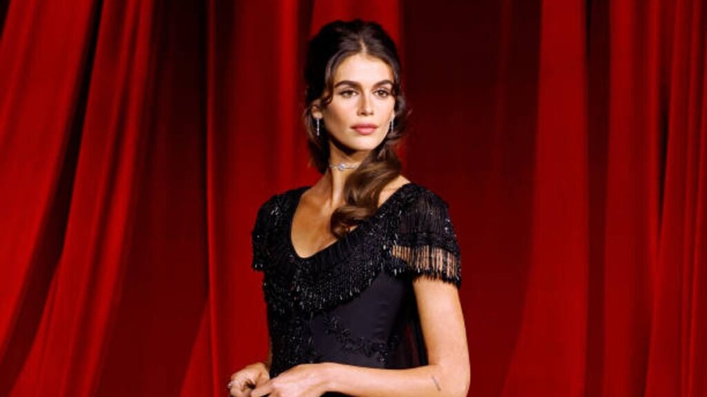 Kaia Gerber Homenaje Audrey Hepburn