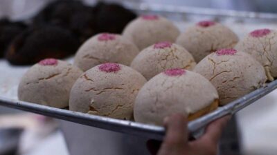 Conchichis: panaderías de CDMX se suman a la lucha contra el cáncer de mama