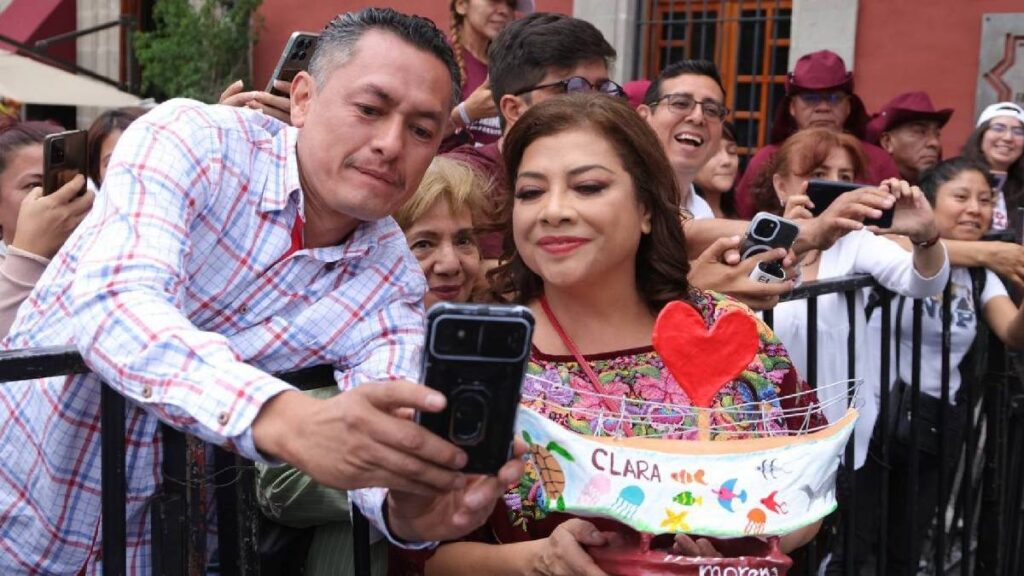 clara-brugada-inaugura-el-primer-zocalo-de-gobierno-ciudadano-en-la-cdmx