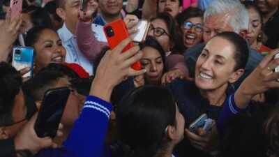 Claudia Sheinbaum visita escuela en el Estado de México