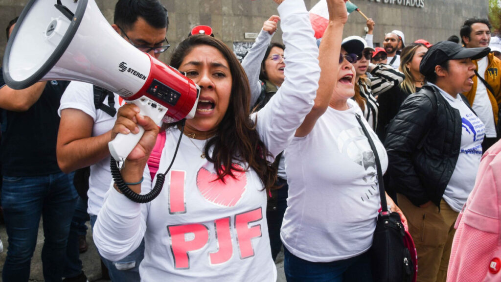 Trabajadores del Poder Judicial extienden su paro