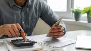 Fechas y montos del aguinaldo 2025 para pensionados del IMSS e ISSSTE: todo lo que debes saber