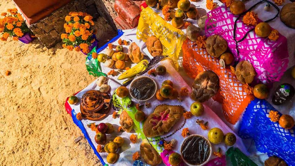 ¿Se pueden comer los alimentos de la ofrenda de muertos?