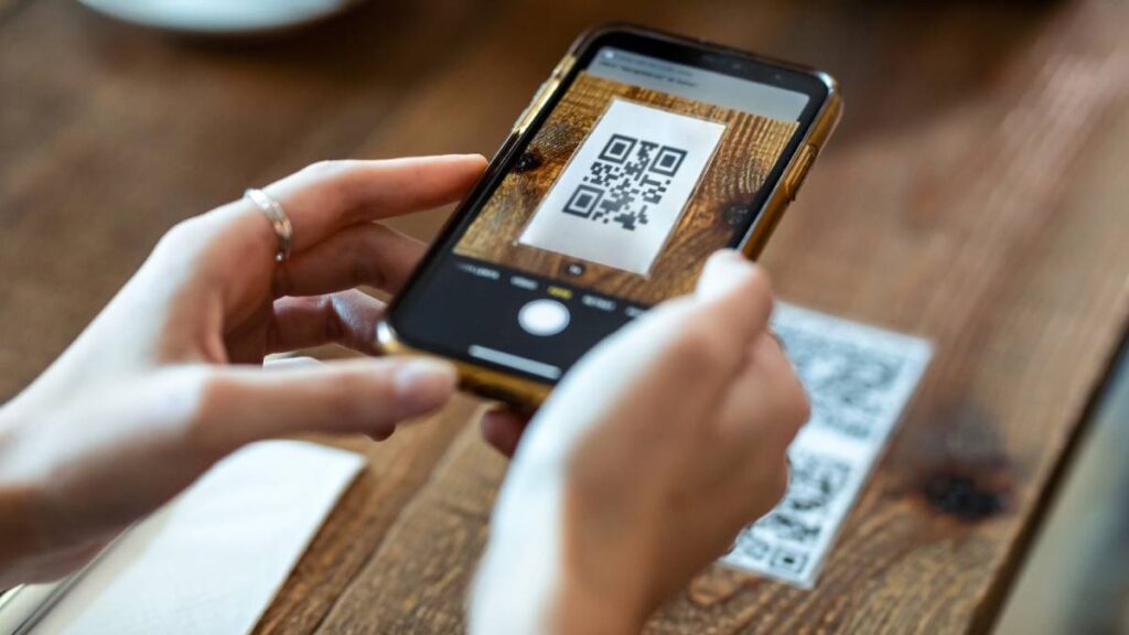 Cuidado con el código QR que escanees.