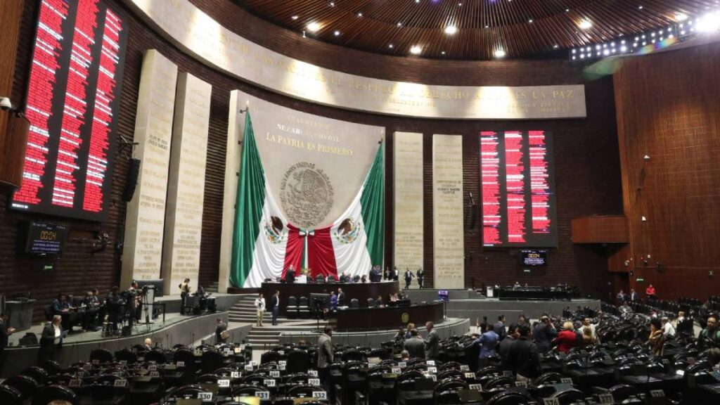 Protección de los animales en México se discute en la Camara de Diputados