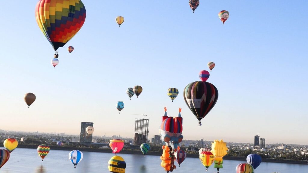 Festival Internacional del Globo 2024 en León, Guanajuato: así se vivió la inauguración de la edición 23