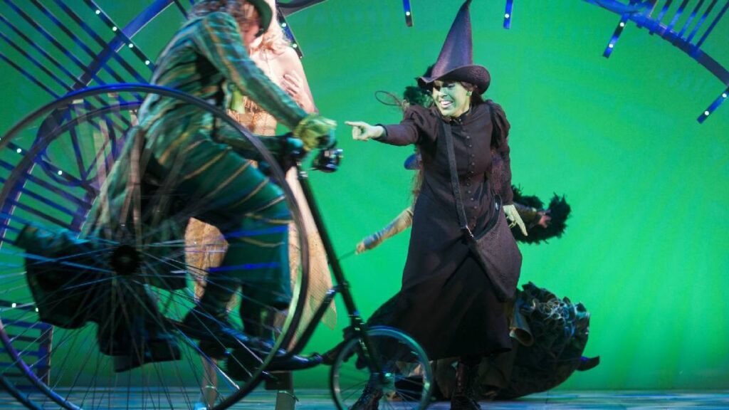 doris-jocelyn-arrasa-en-tiktok-con-su-increible-transformacion-de-wicked