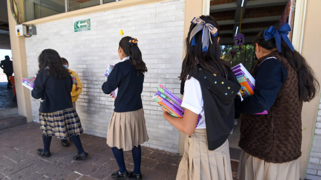 proponen eliminar los viernes de Consejo Técnico Escolar