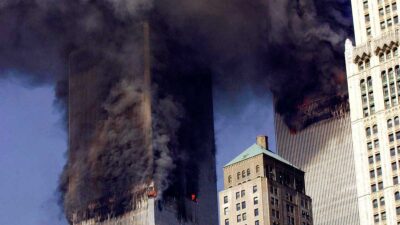 Las Torres Gemelas tras el atentado del 11-S. Foto: AFP