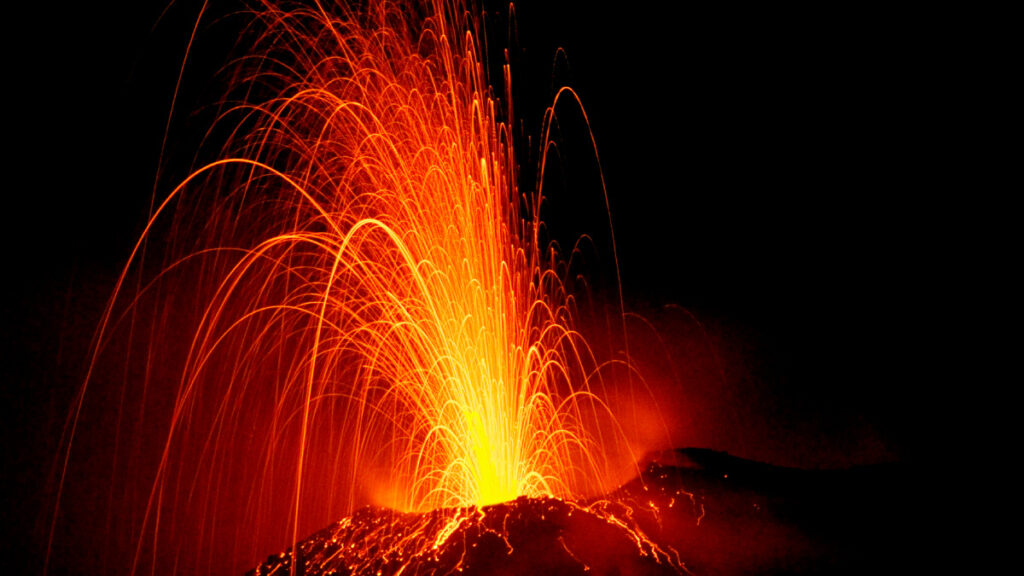 Erupción de volcán en Colombia