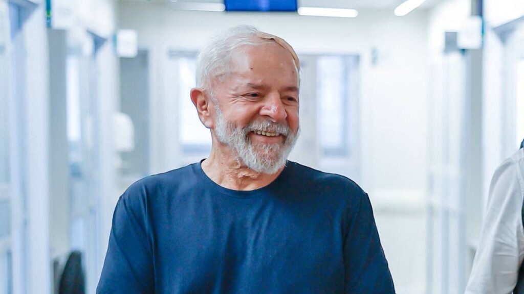 Lula da Silva sale de terapia intensiva