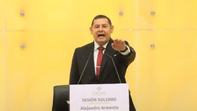 Alejandro Armenta rinde protesta como gobernador de Puebla