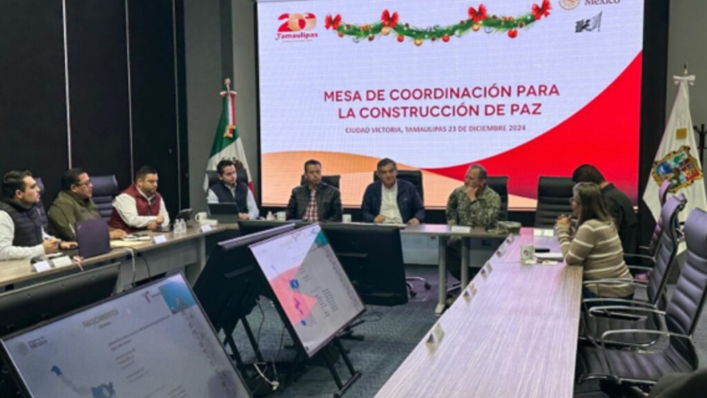 El gobernador de Tamaulipas, Américo Villarreal Anaya, presidió la Mesa de Coordinación para la Construcción de la Paz en vísperas de la Navidad.