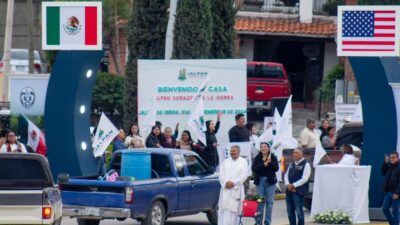 Caravana migrante llega a Jalpan de Serra, Querétaro, con 20 mil paisanos