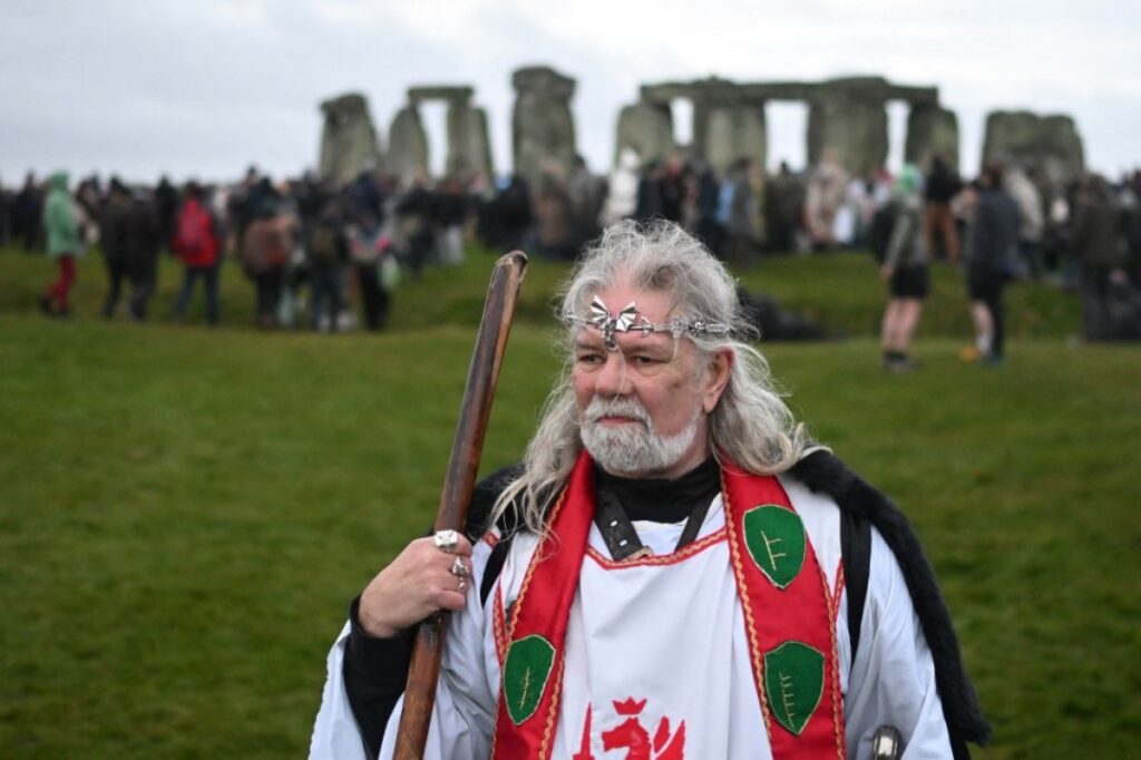 Cientos de disfraces en Stonehenge por el solsticio de invierno