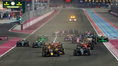 Max Verstappen conquista la carrera del Gran Premio de Qatar de la Fórmula 1 por delante de Leclerc y Piastri.