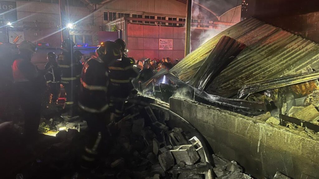 Incendio en bodega de la Central de abasto