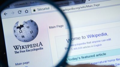 La Fundación Wikimedia publicó su lista de los 25 artículos más leídos en inglés durante 2024 en Wikipedia.