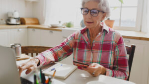 ¿Quieres tu tarjeta Inapam en octubre? Éstos son los requisitos y la edad mínima