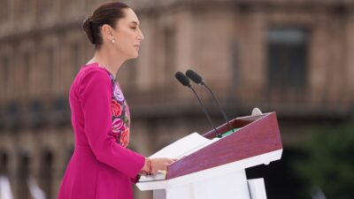 Claudia Sheinbaum rindió su informe de 100 días de Gobierno en el Zócalo de la Ciudad de México ante una plancha abarrotada de simpatizantes