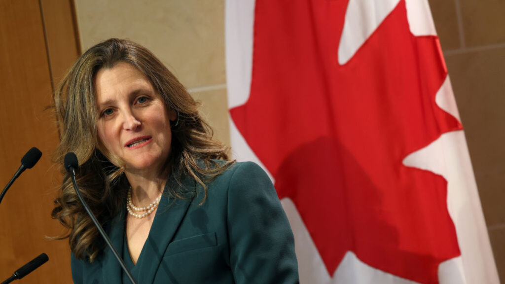 Chrystia Freeland, candidata a remplazar a Trudeau