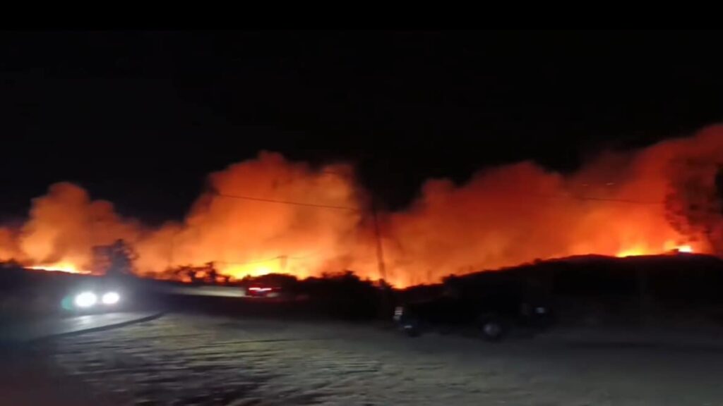 Incendio En Tecate Causa Suspension De Clases