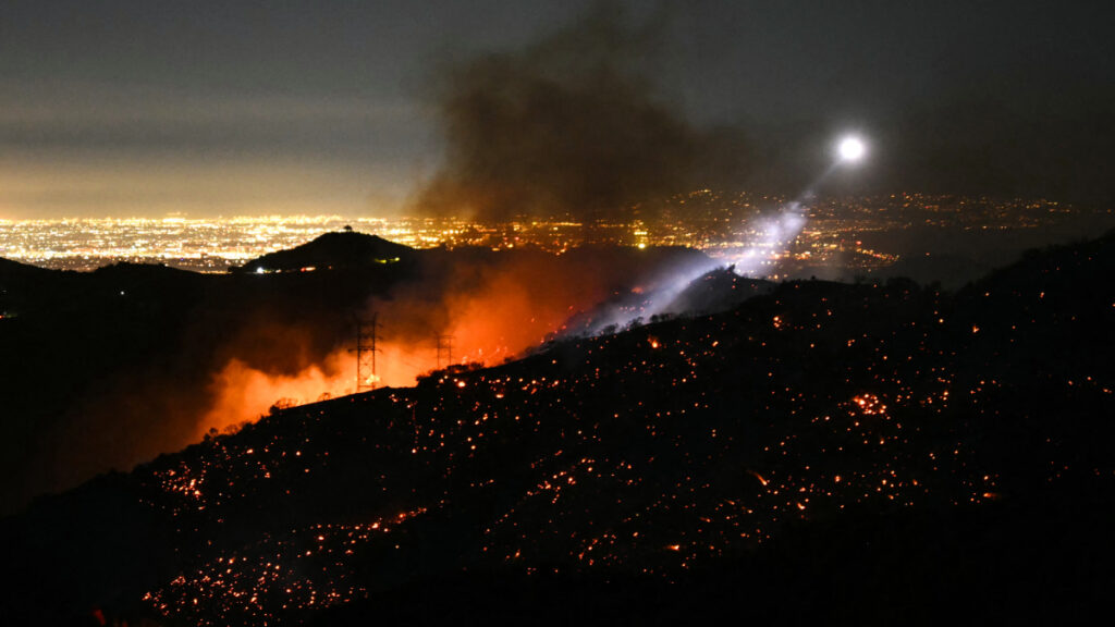 Incendios en Los Ángeles, sin control